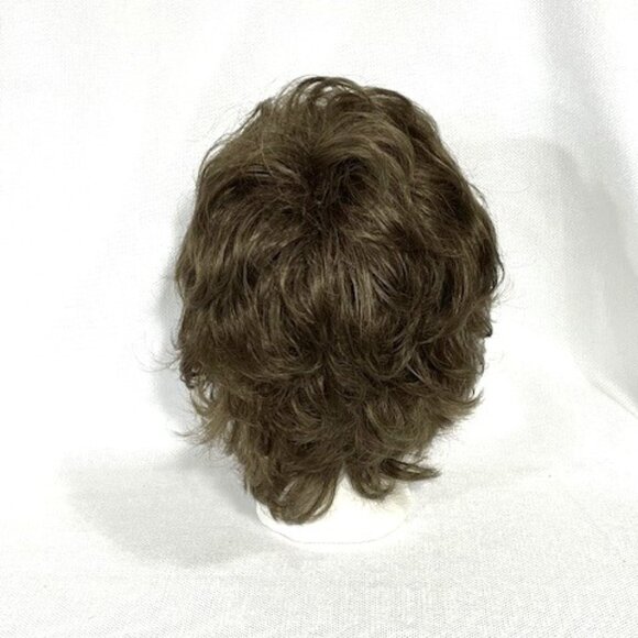 Paula Young layered brunette wig with in original box. - Picture 4 of 7